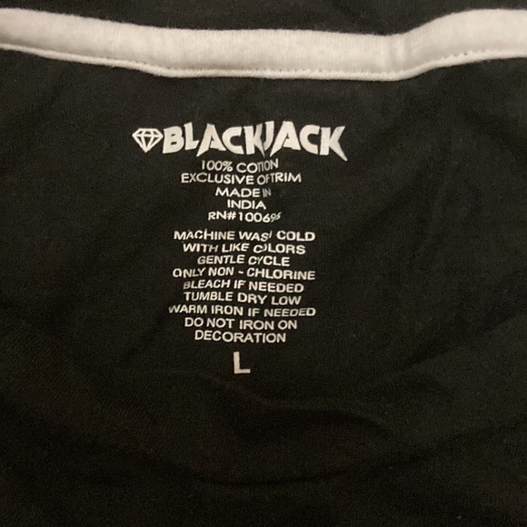 Graphic Tee - Picture 3 of 4